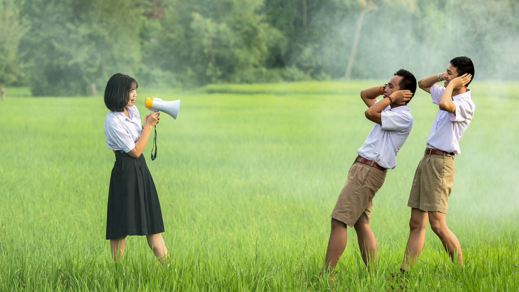 Communication as Success Factor from DeYuCo Academy Business Know-how on www.deyuco.com